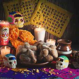 ¿Qué significa la Ofrenda de Día de Muertos y los Elementos que la Conforman?