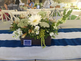 Buscas un diseño floral específico alineado al tema de tu evento?  Necesitas un tipo de flor, color o tamaño en particular? Ya sea que requieras la ambientación completa de tu evento o solo 1 arreglo floral, lo haremos para ti!    Contáctanos y nuestros planners de eventos te harán las mejores recomendaciones para transformar tu evento Entregas express, diseños originales y personalizados Presupuestos GRATIS!